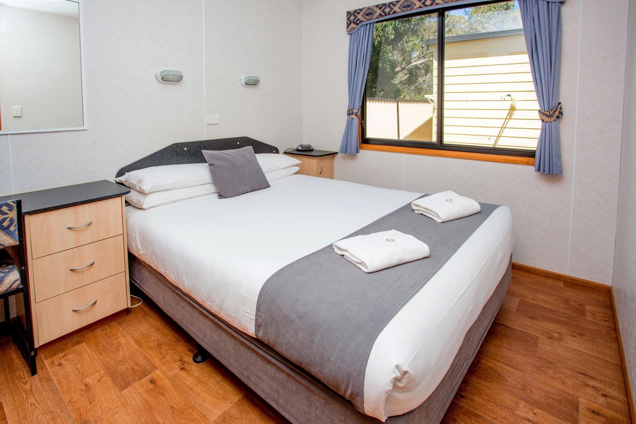 Big4 Traralgon Park Lane Holiday Park Exteriör bild