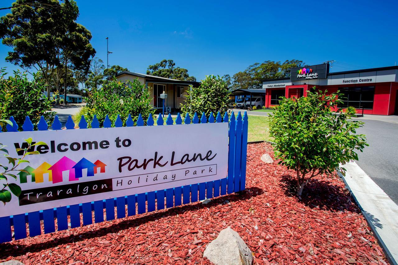 Big4 Traralgon Park Lane Holiday Park Exteriör bild