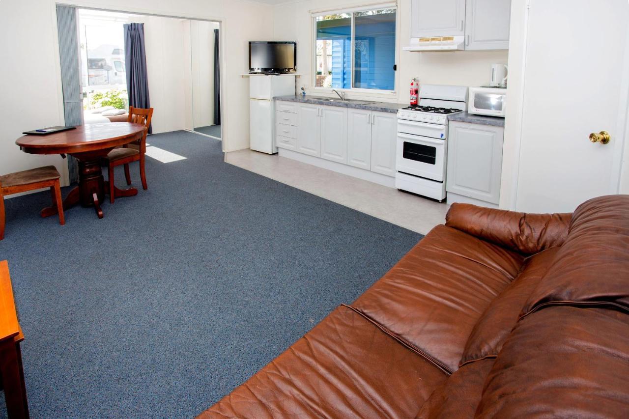 Big4 Traralgon Park Lane Holiday Park Exteriör bild